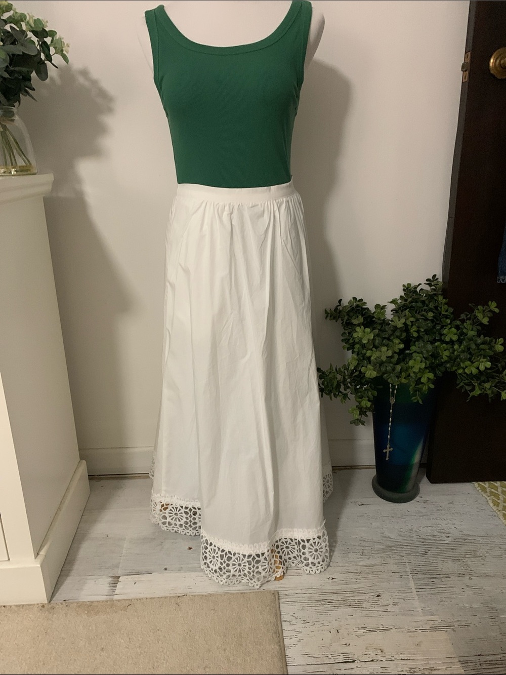 Isaac Mizrahi White Maxi Skirt